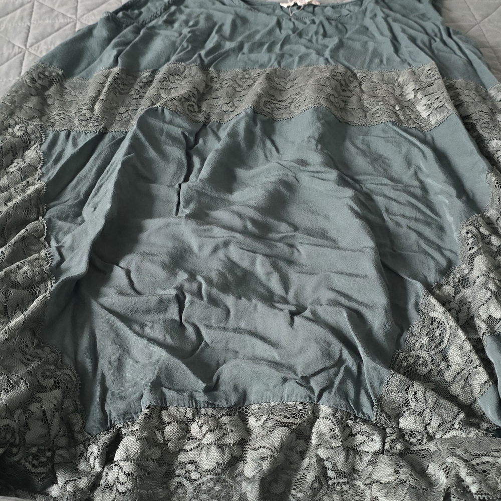 Easel Teal Lace Trim Top